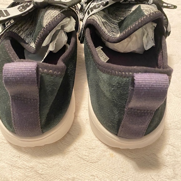 UGS SLIP ON SNEAKERS, Black/Gray - Picture 5 of 8